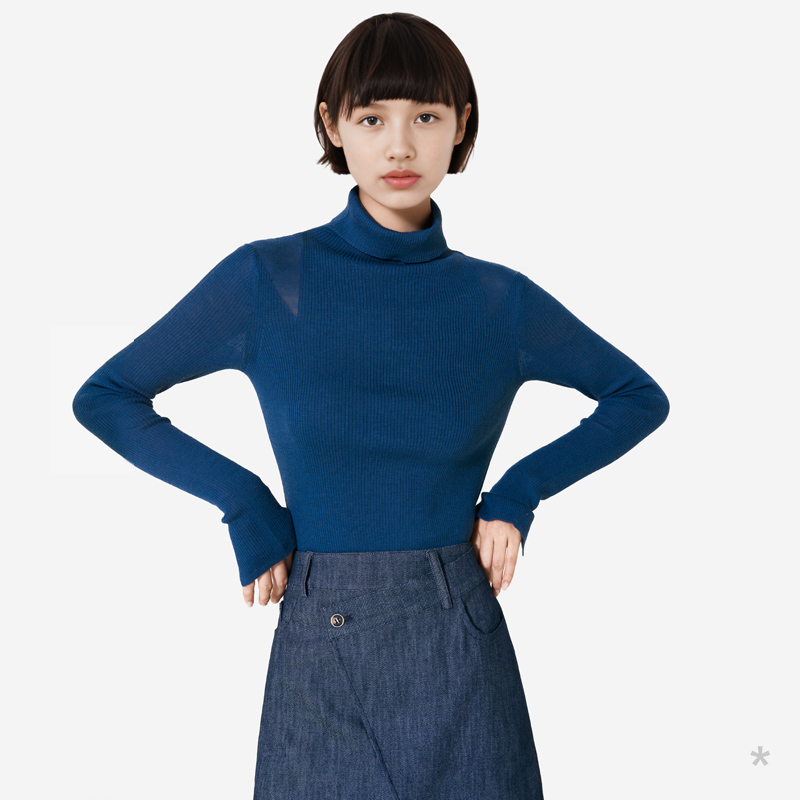 100% 美利奴羊毛 / 轻暖亲肤 / 半透明设计