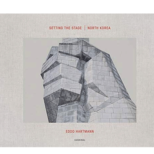 【现货】英文原版 设置舞台 | 朝鲜Setting the Stage | North Korea 荷兰摄影师作品集Eddo Hartmann 正版进口图书画册