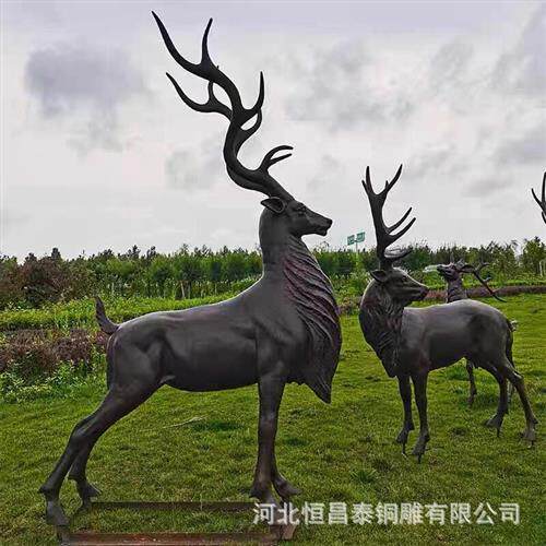 户外公园铜鹿雕塑装饰铸铜梅花鹿长颈鹿摆设大型商场门口铜鹿摆件