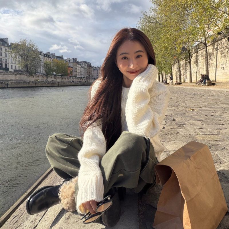 IN.choose u 笑笑家2025冬季新款韩系简约纯色羊毛立体花朵毛衣女