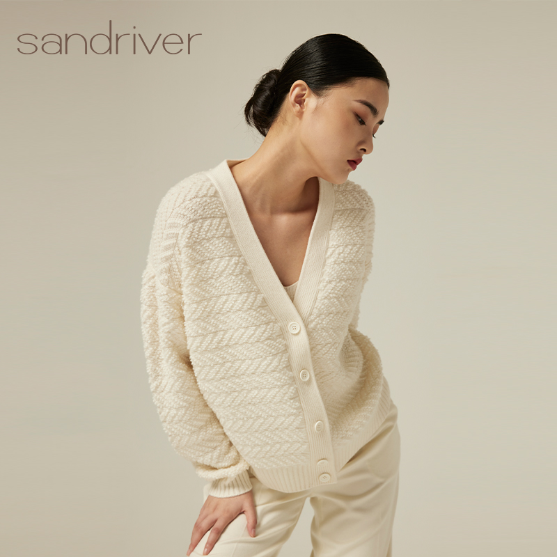 sandriver羊绒V领提花长袖开衫女秋冬白色简约时尚舒适保暖毛衣 女装/女士精品 羊绒衫 原图主图