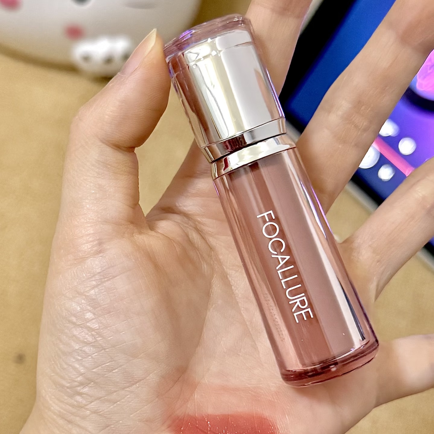 【新品上市】菲鹿儿水丝绒唇釉秋冬轻薄雾面口红显白裸色素颜女