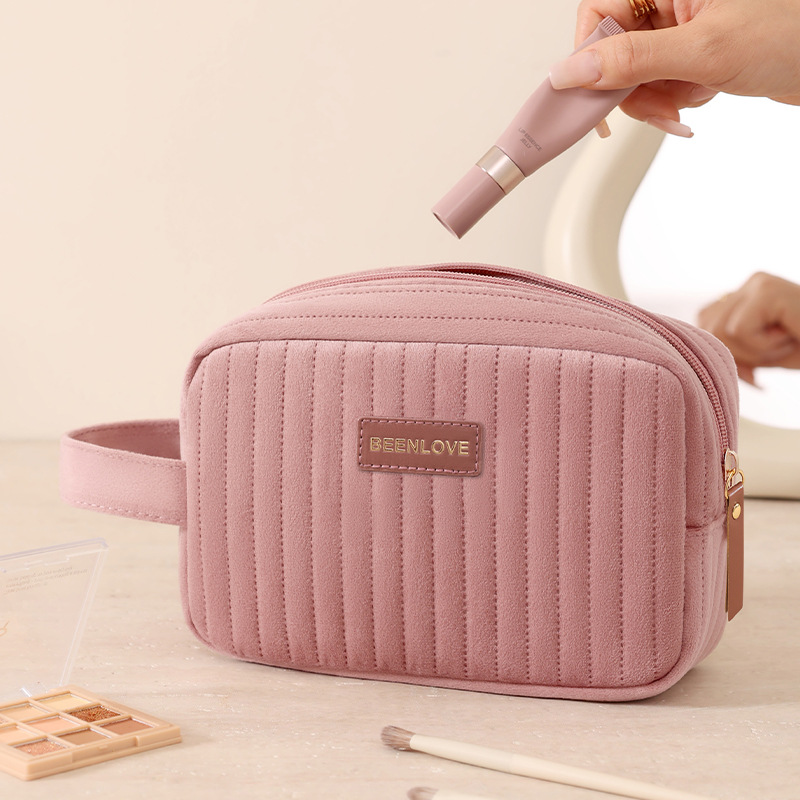 新款防水大容量手提化妆包便携护肤品口红收纳随身内胆手拿包中包