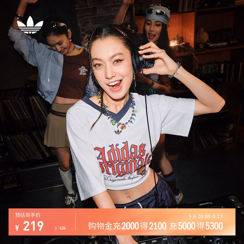 阿迪达斯三叶草女百搭短袖T恤图片