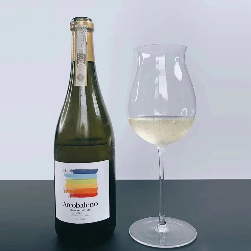 小彩虹甜白起泡酒帕雷斯小白花