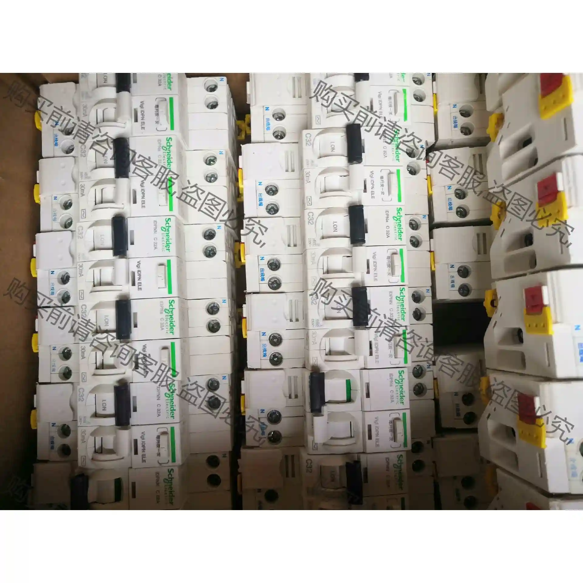 施耐de1p+漏电保护器，16A-40A，正品拆机，成色如图所 议价再拍