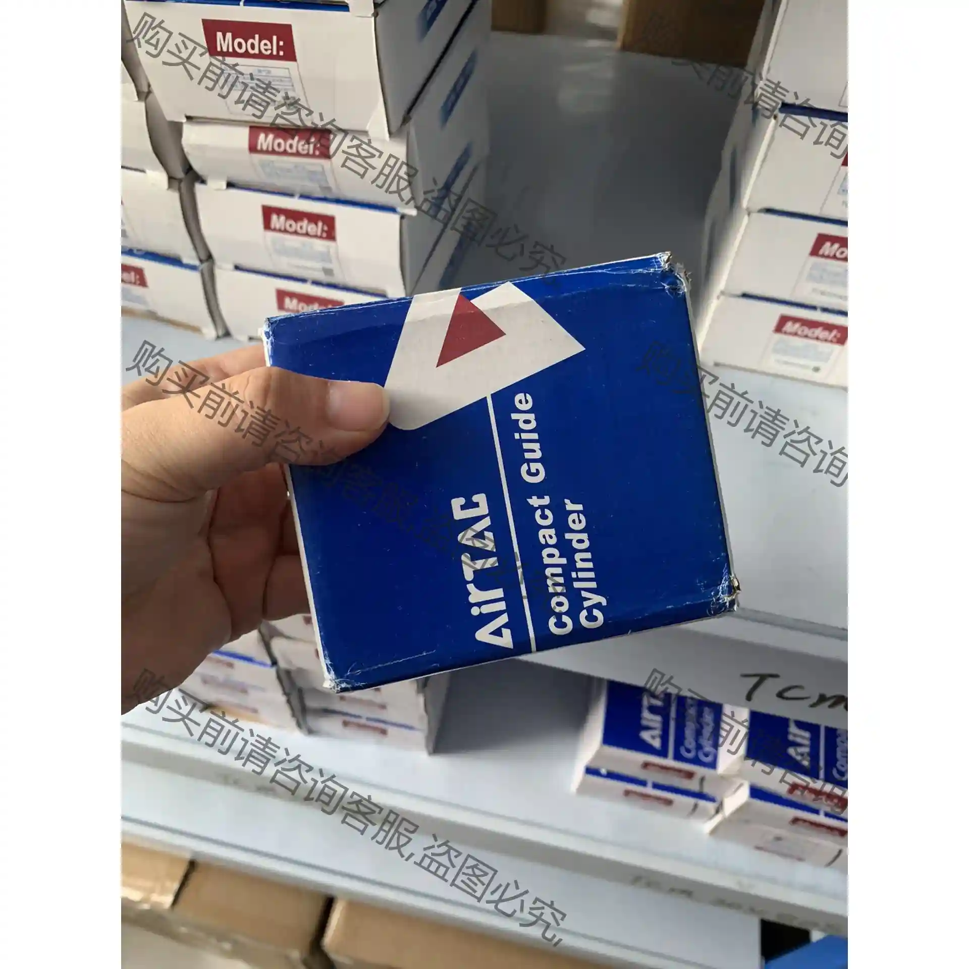 亚德客双轴气缸，TCM25X20S,全新原装正品，现货，其它 议价再拍