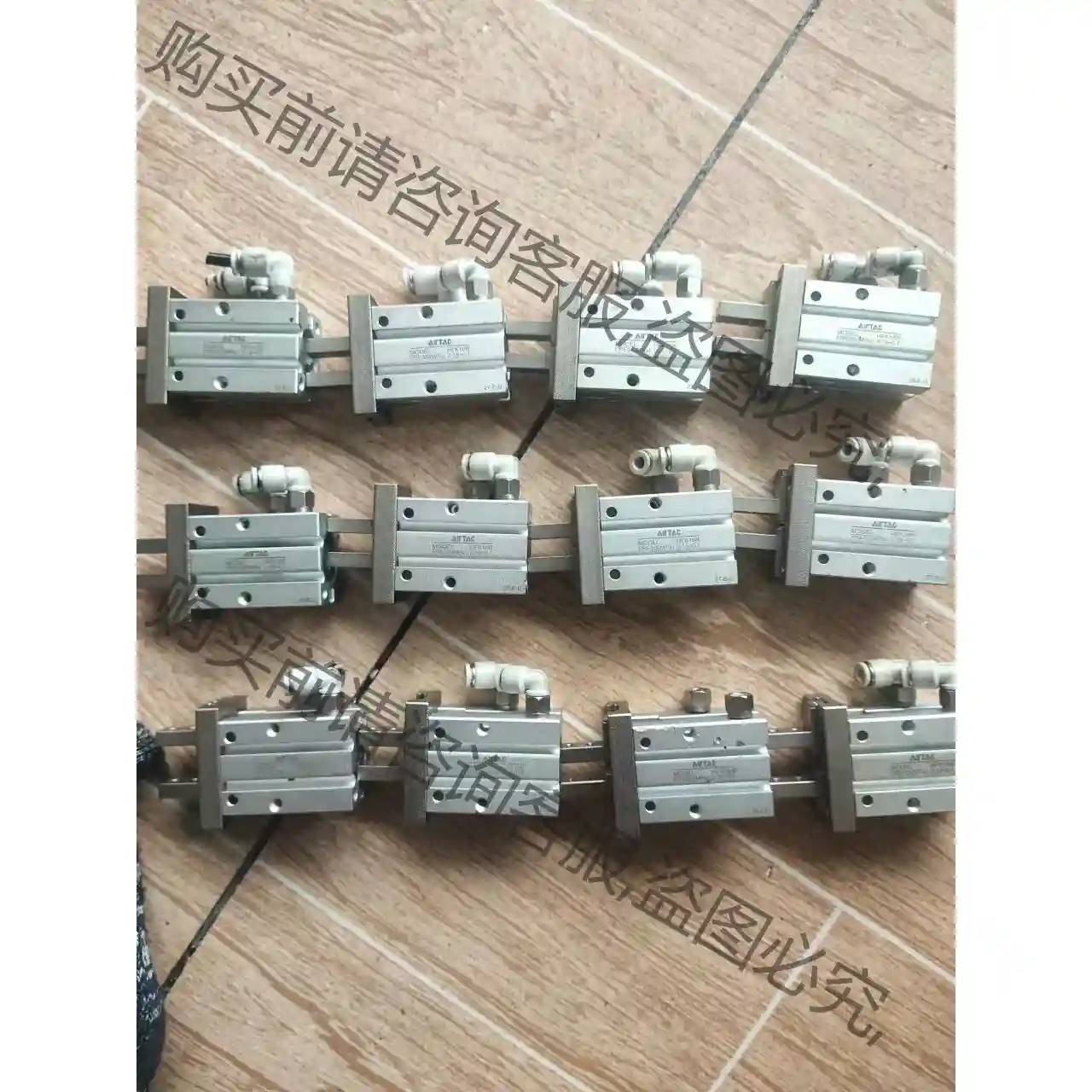 亚德客手指气缸HFK16R拆机12个，实物拍摄，功能正常bu漏 议价再