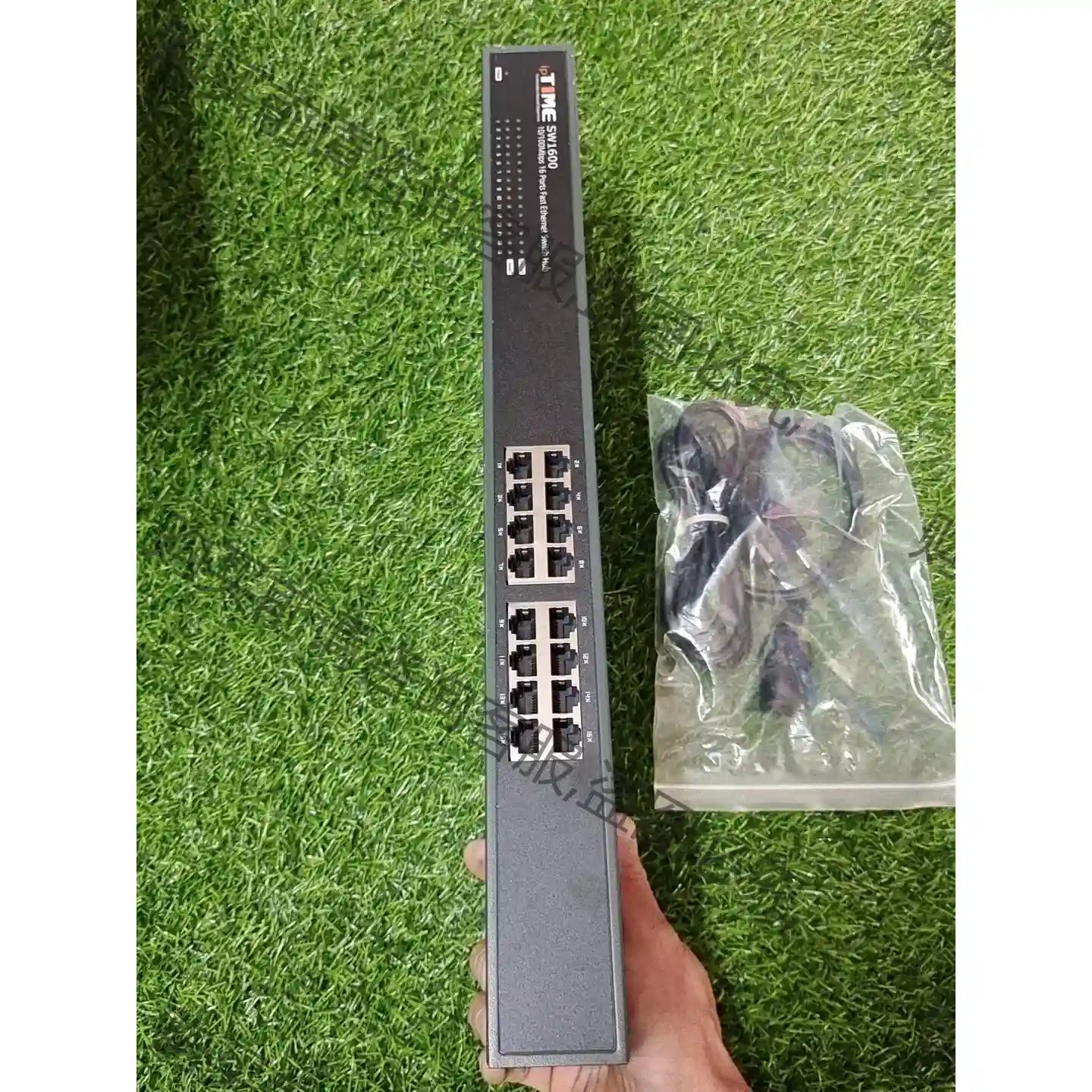 ipTIME SW1600 10/100Mbps 16 Po 议价再拍 拆机件