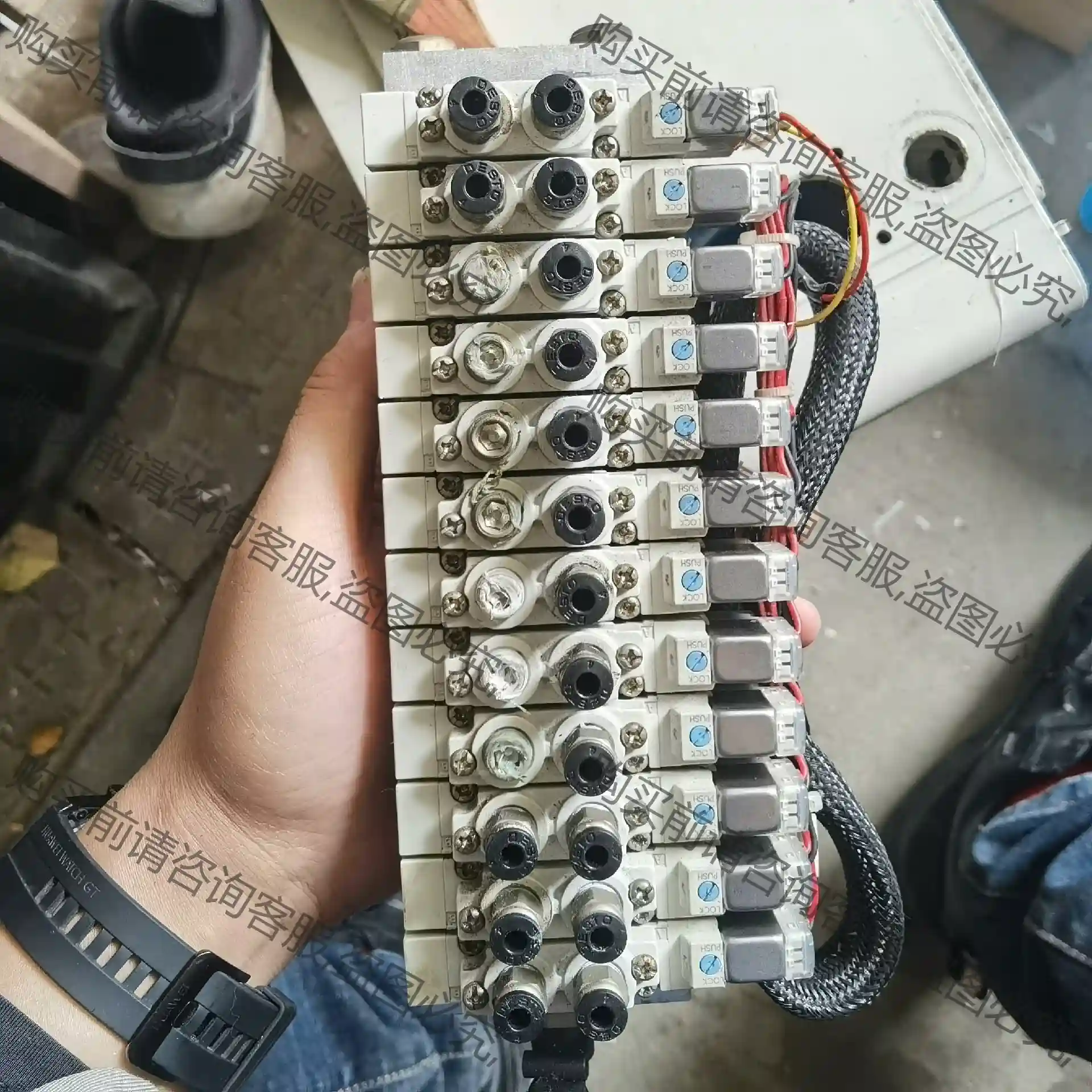 SM电磁阀，SY5120-5GD-01，拆机件，成色如图， 议价再拍 拆机件