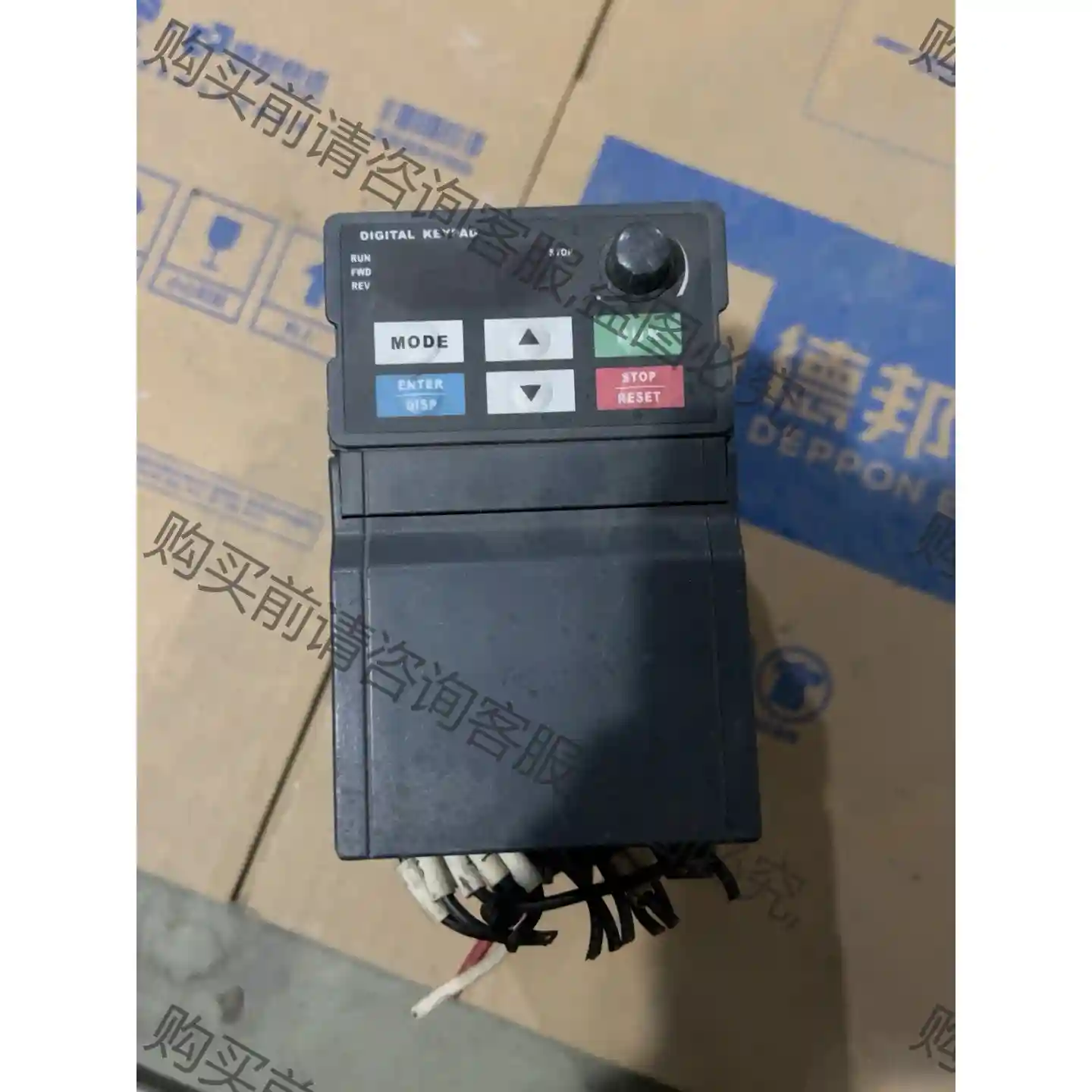 HLC1D5M-3拆机1.5KW变频器包好出售。成色漂亮。需 议价再拍 拆机