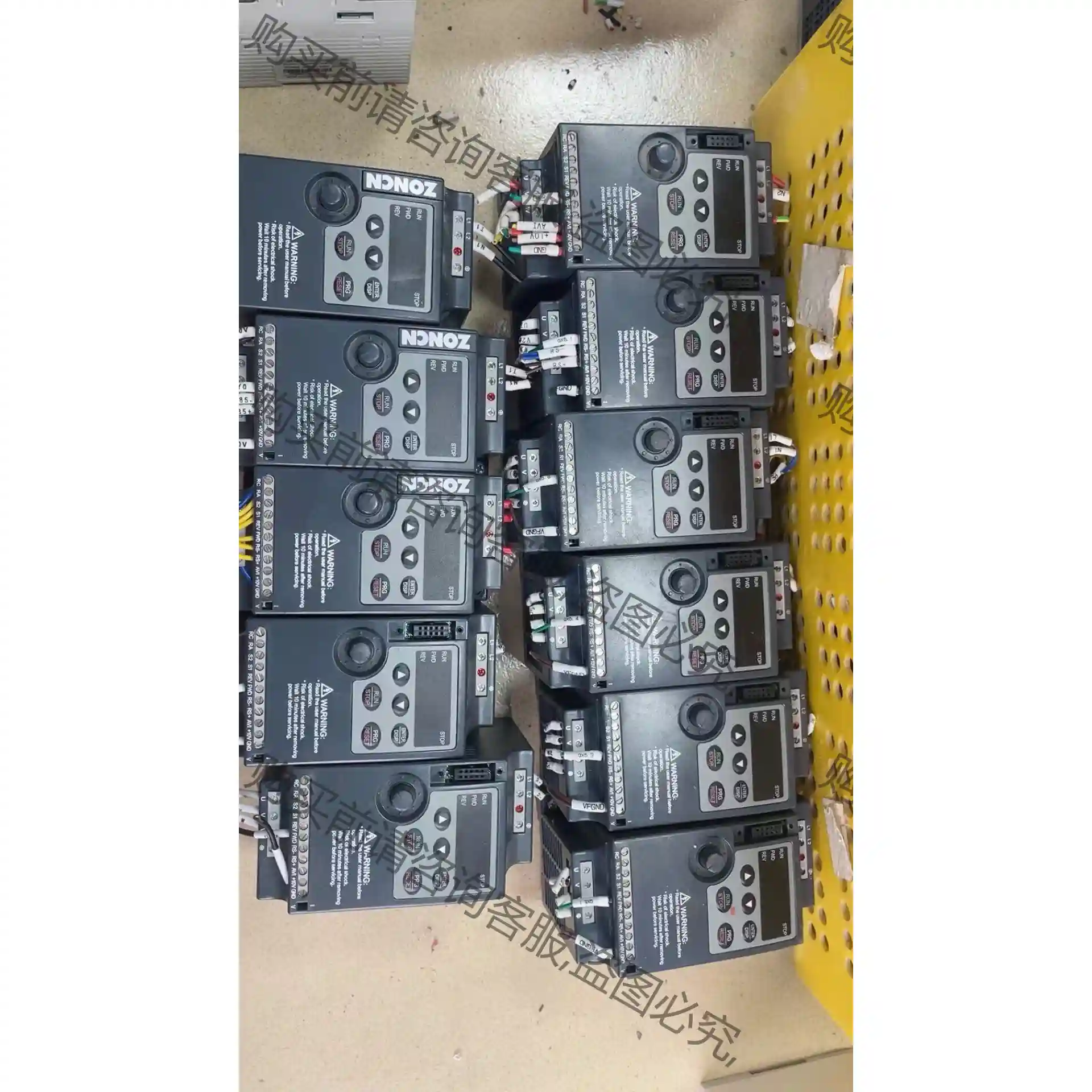 上海众辰变频器、1.5KW、220V、NZ100-1R5G- 议价再拍 拆机件
