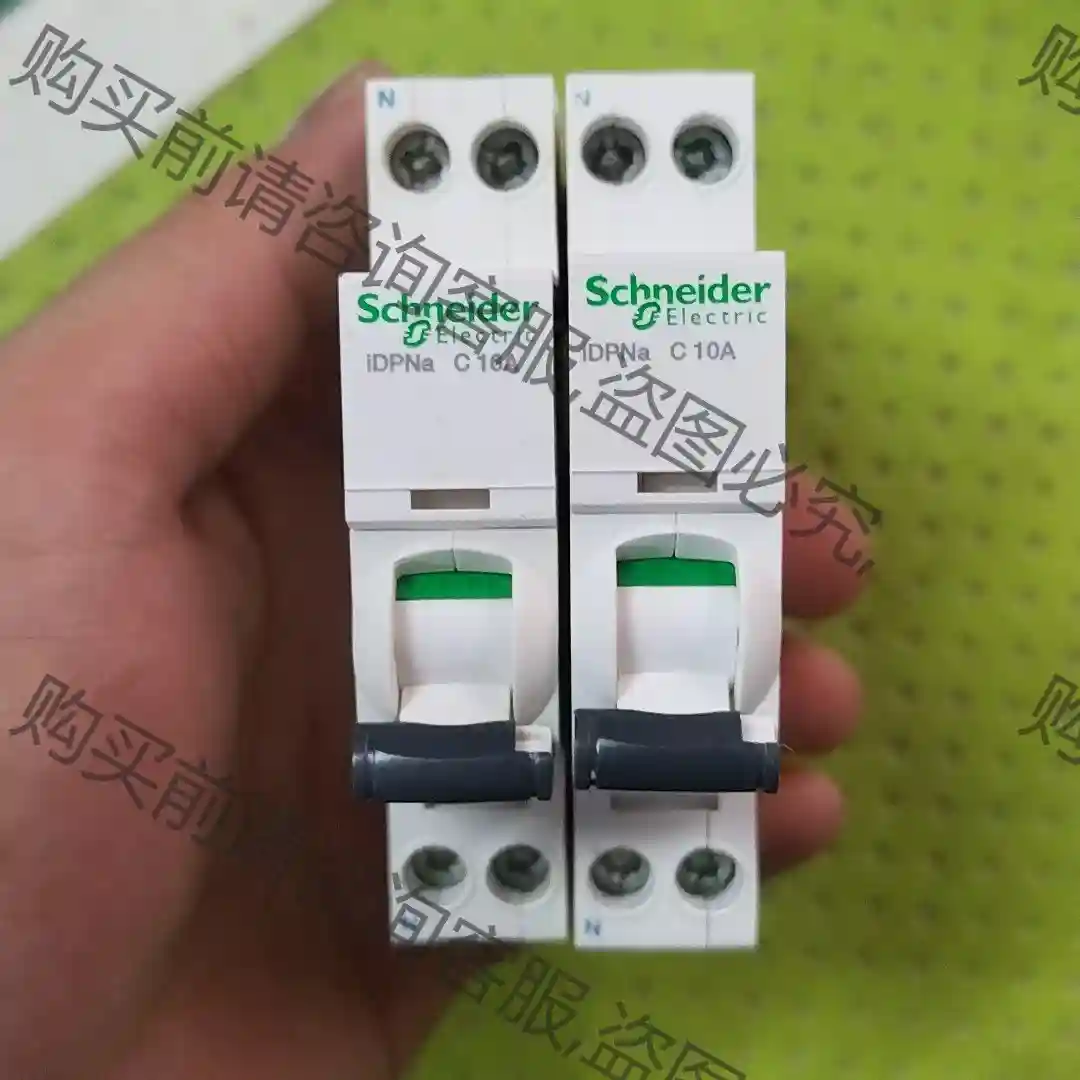 施耐de1P二进二出开关 议价再拍 拆机件