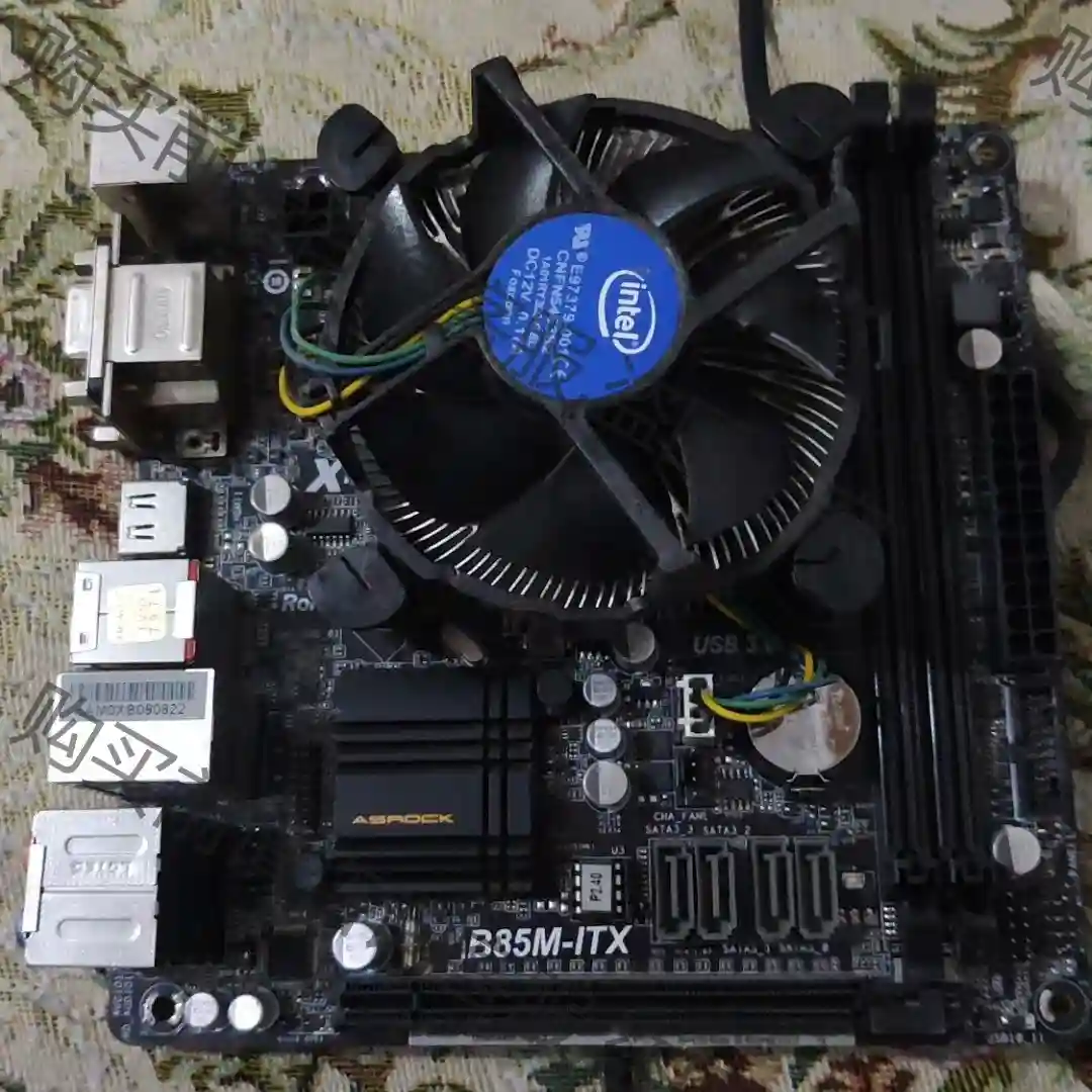 华擎B85M-ITX，标准ITX主板，成色新，全功能正常， 议价再拍 拆