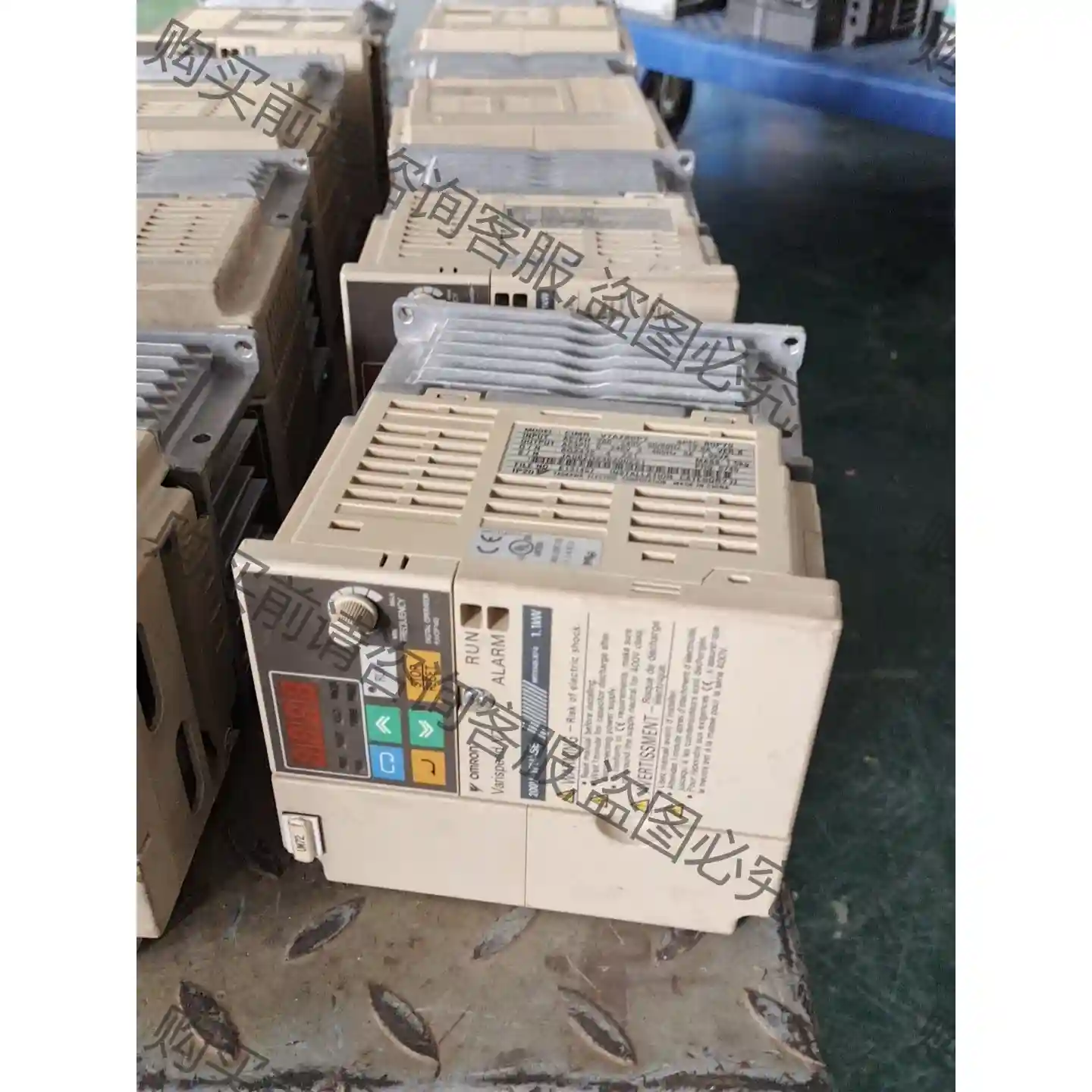 欧姆longv7迷你变频器CIMR－V7AZB0P7 220V 议价再拍 拆机件