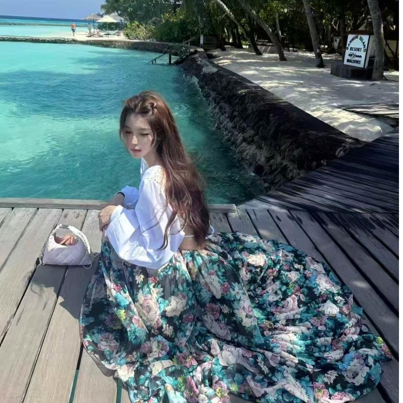 韩版纯欲风时尚套装女白