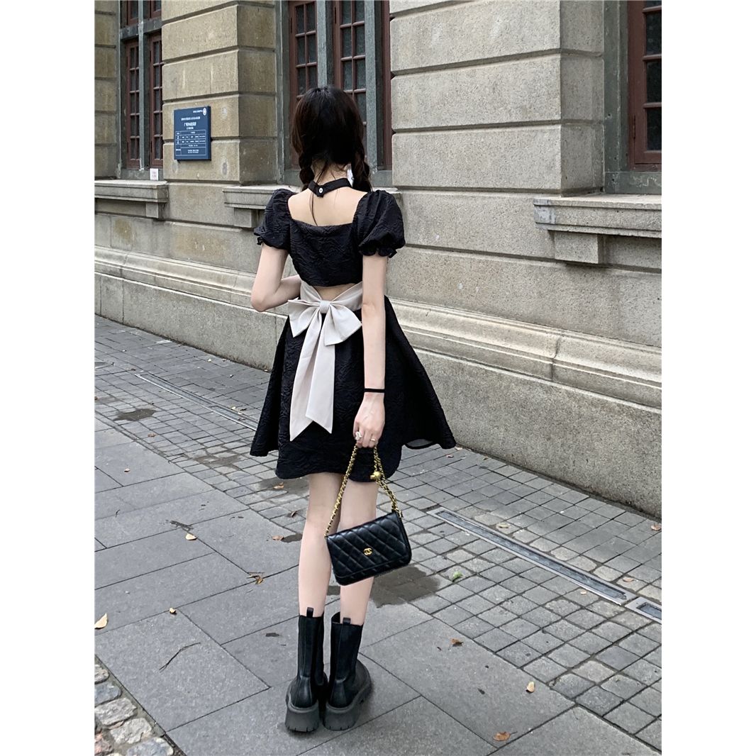 2024新款方领连衣裙女夏