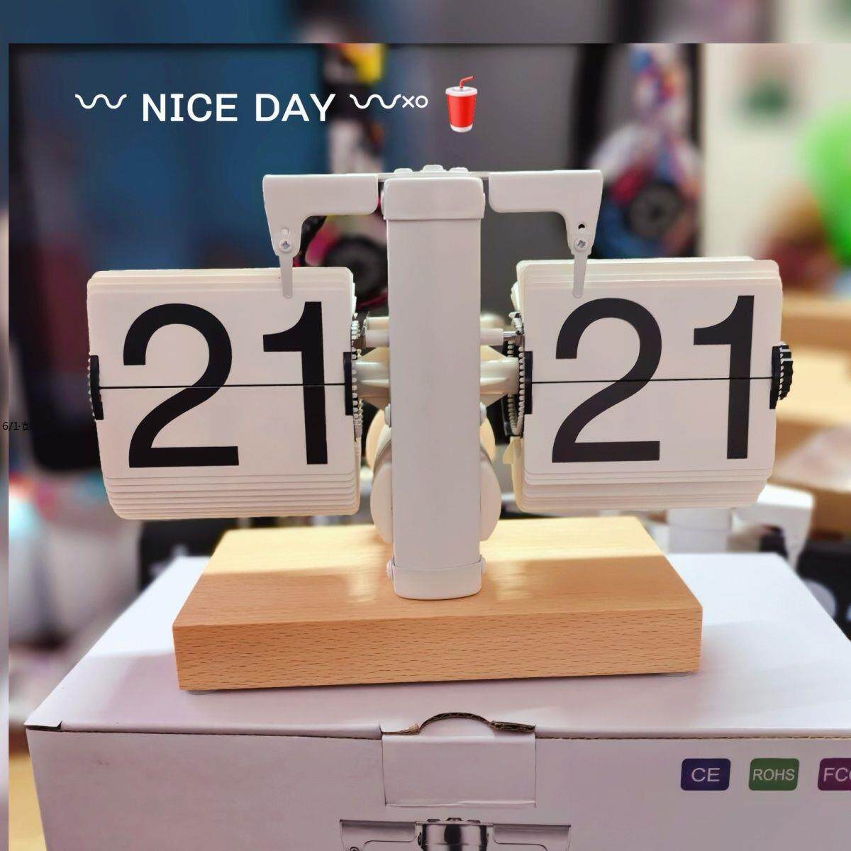 MIAOKE 페이지 회전 시계 자동 복고풍 기계식 시계 크리 에이 티브 장식품 데스크탑 시계 시계 거실 디지털 전자 시계