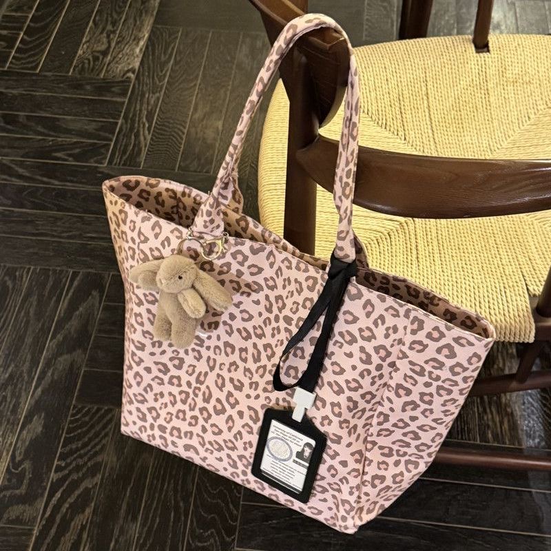 粉色豹纹帆布单肩包2025新款大容量通勤百搭时尚托特包手提购物袋