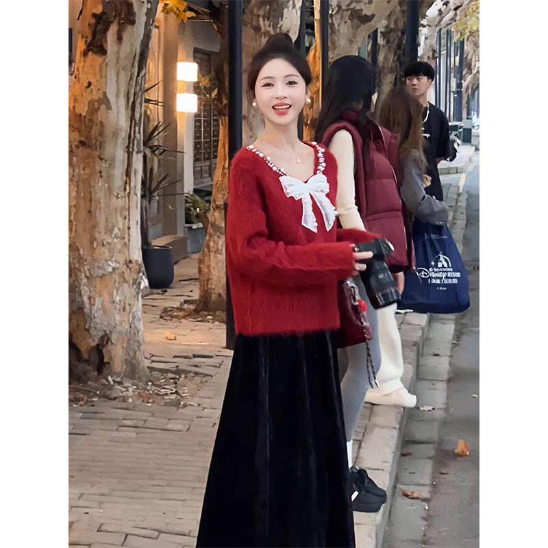 BLLOUKE红色蝴蝶结慵懒风软糯毛衣女秋冬季2024新款马海毛v领上衣