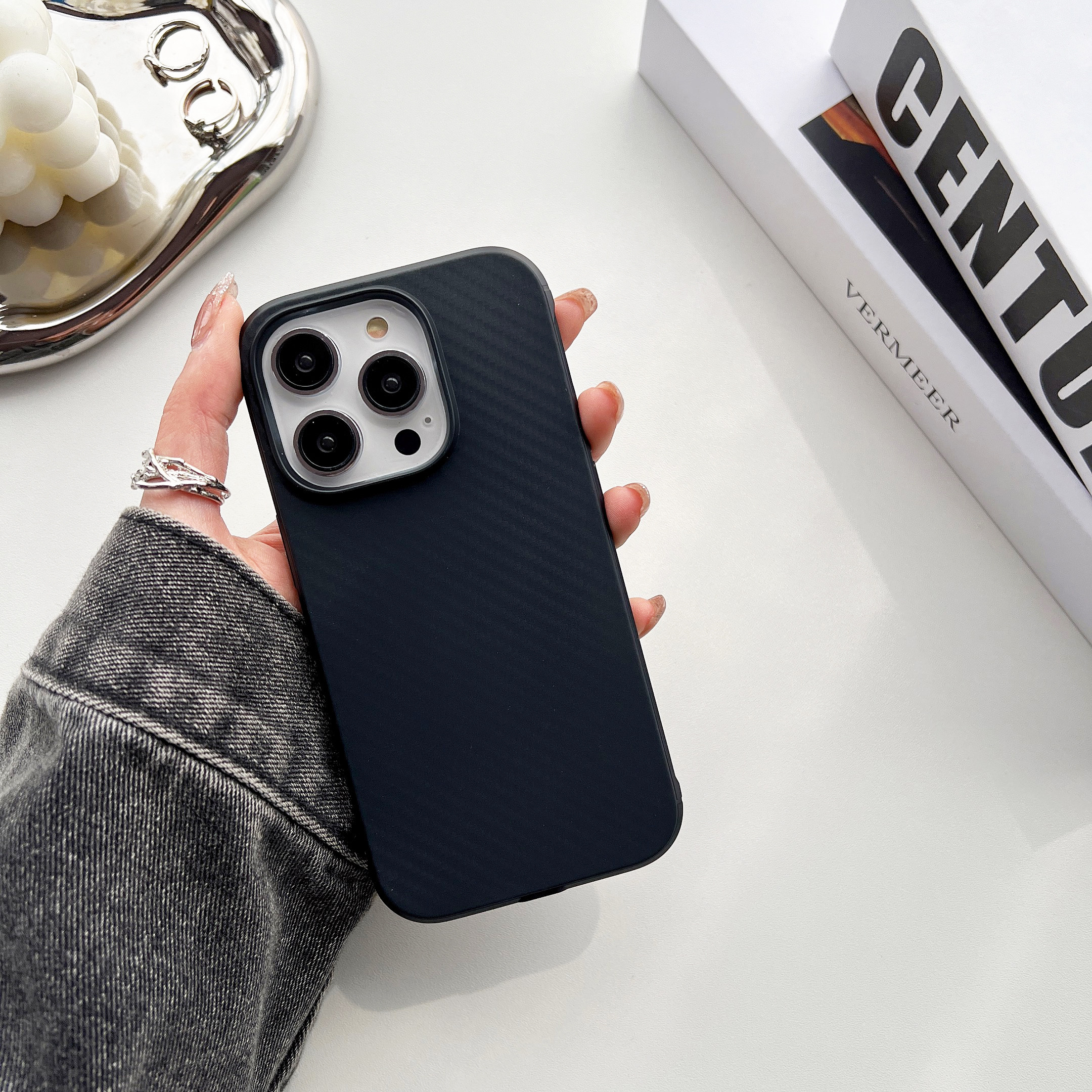 磨砂肤感炭纤维苹果14Promax高品质手机壳iPhone13Pro简约创意12潮牌防摔14plus时尚男款14硅胶保护套属于什么档次？