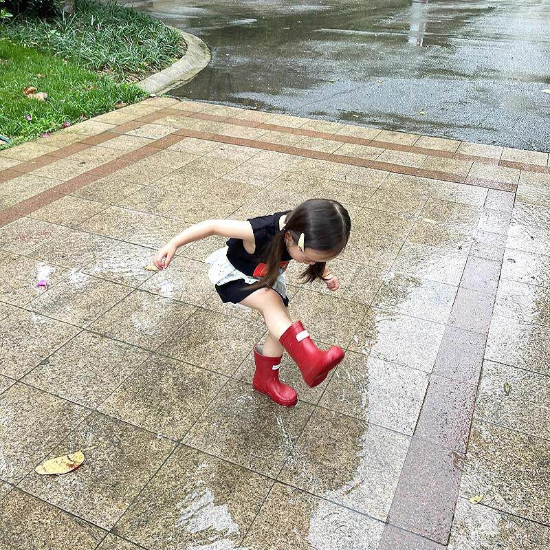 可爱雨鞋儿童女孩幼儿园专用防滑软底轻便小童男女宝宝中筒厂家