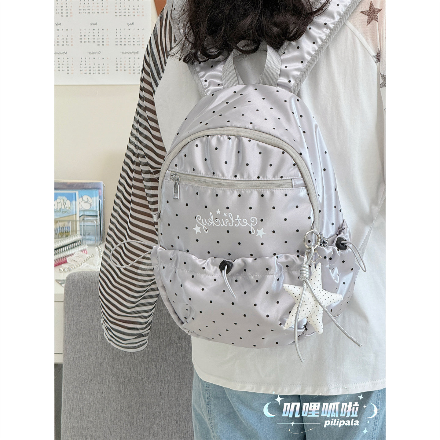 ins风韩系波点双肩包女 大学生上课通勤百搭书包小众轻便旅行背包图片