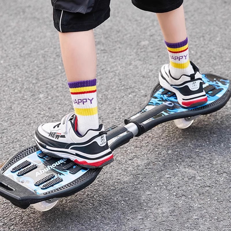 儿童运动器材平衡滑板车男孩6一12岁小学生户外训练8消耗体力玩具