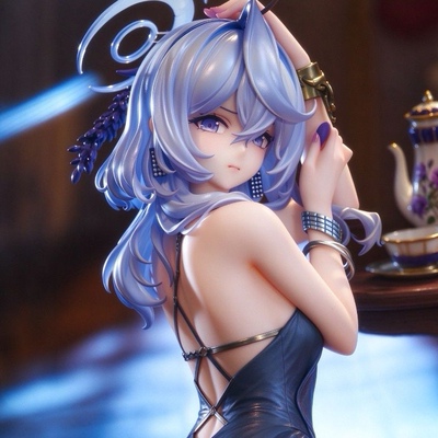 爆款动漫周边二次元美少女礼服亚子手办动漫模型玩具机箱摆件