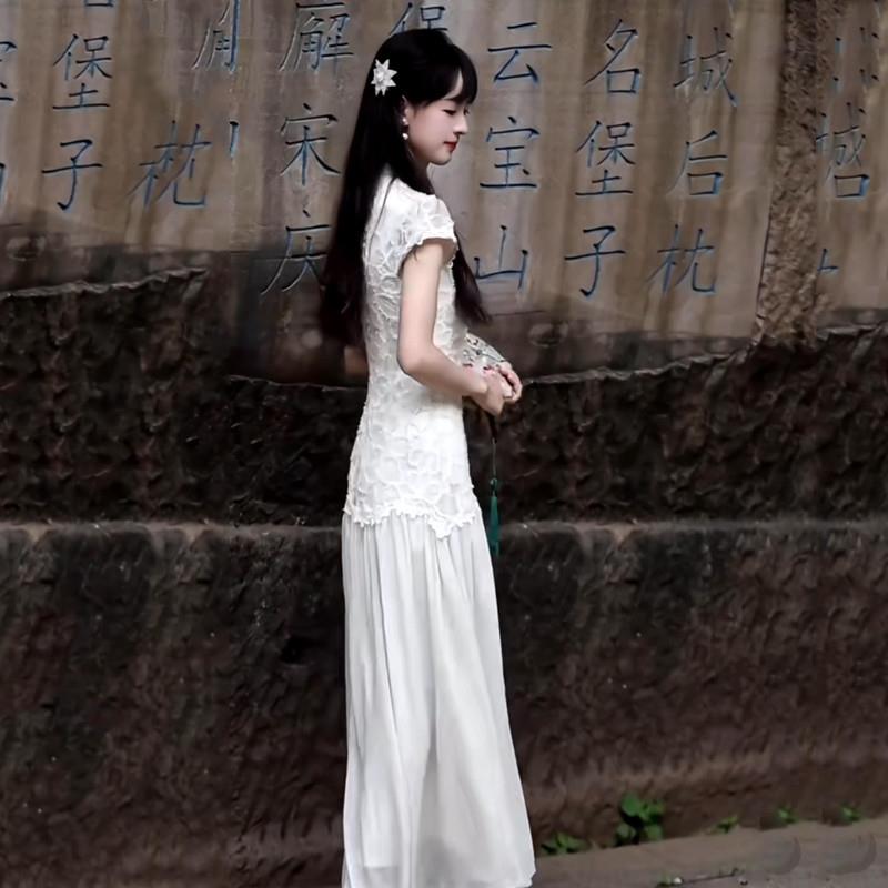 BLLOUKE高级感白色法式薄纱连衣裙女夏日绝美新中式气质超仙蕾丝