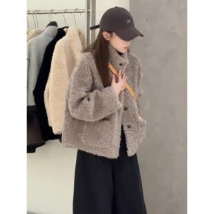 JOYIASS巨好看的初冬羊羔毛短款加厚保暖外套女2025新款独特漂亮