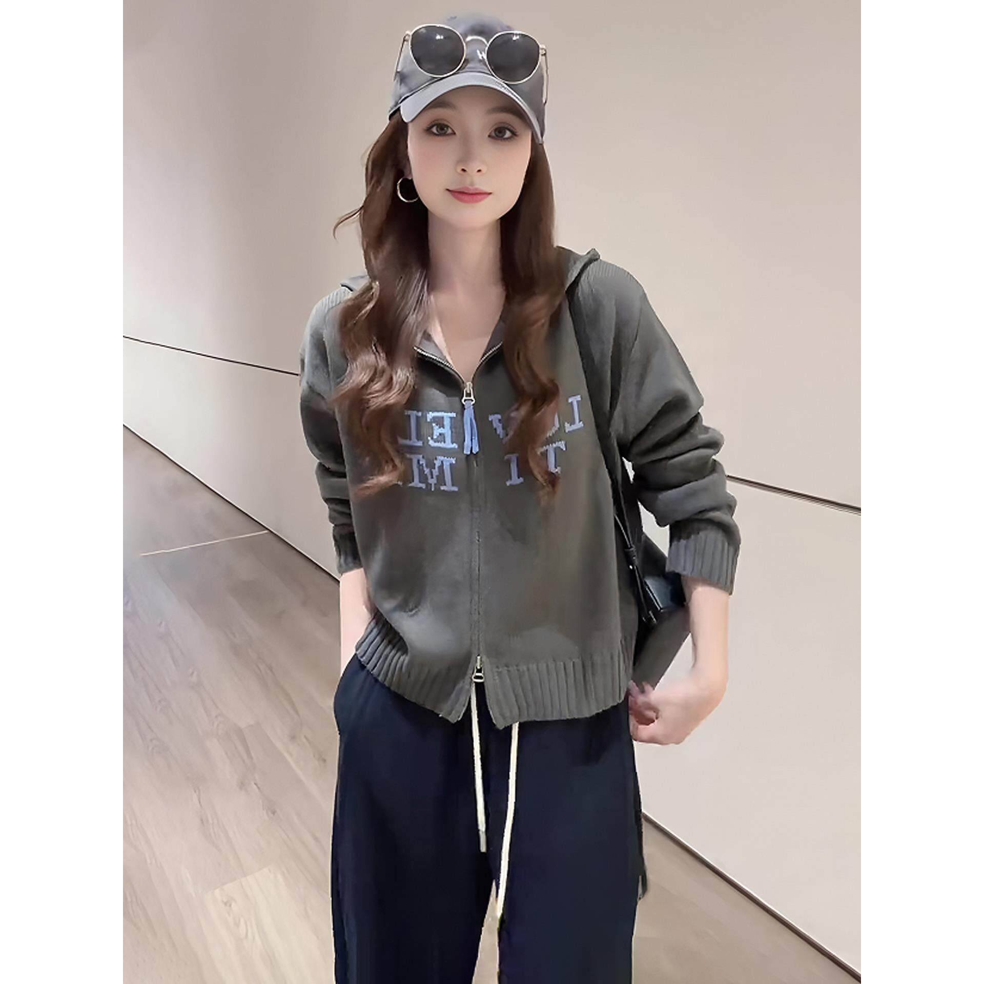 JOYIASS设计感灰色连帽毛衣针织开衫外套女款2025新款秋冬季修身