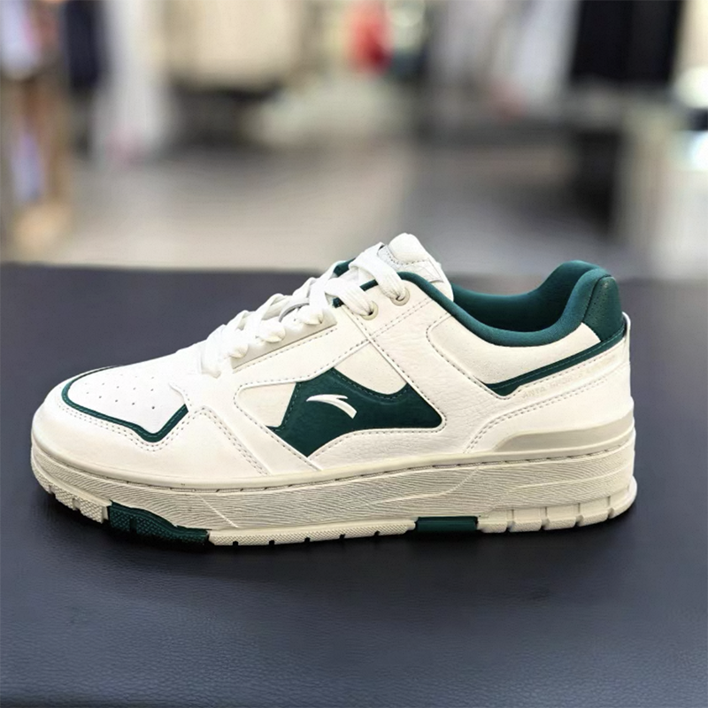 安踏威峰防滑耐磨潮流运动板鞋