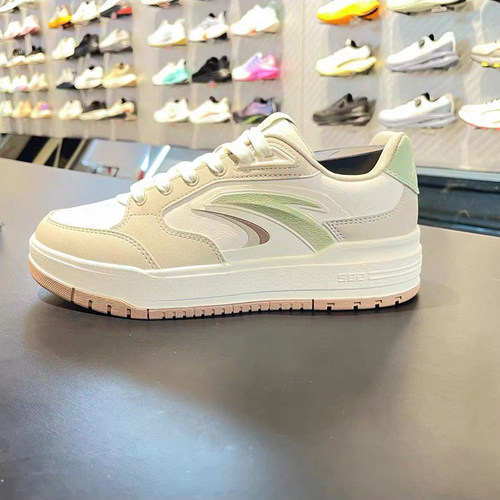 安踏街顽LITE防滑耐磨运动跑步鞋