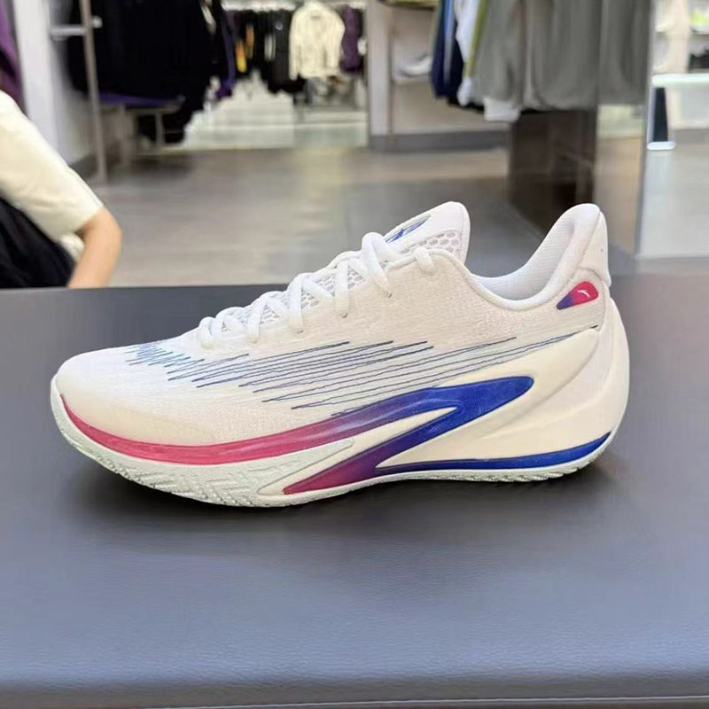 安踏进击6防滑耐磨运动篮球鞋