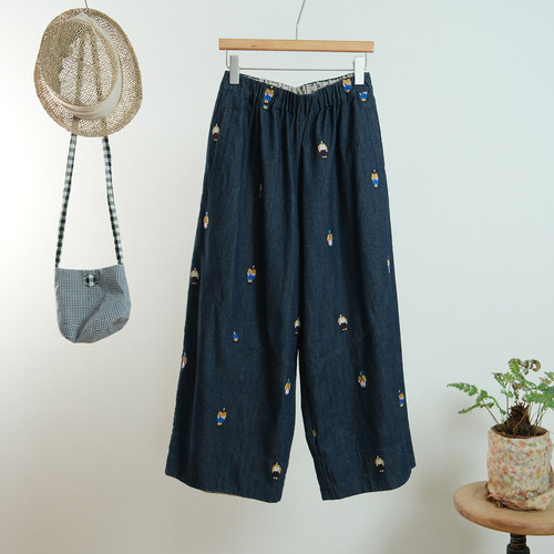 复古森系甜美刺绣休闲牛仔裤