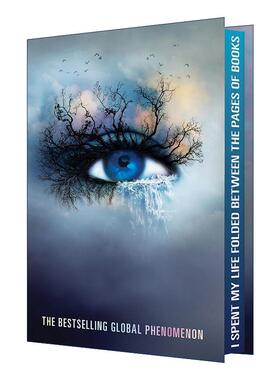 英文原版 Shatter Me 我不是一个怪物 被诅咒的少女 精装收藏版 英文版 进口英语原版书籍