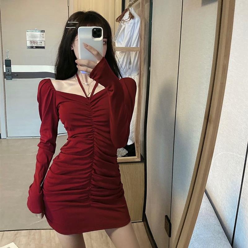 夜店女装修身低胸性感连衣裙收腰显瘦小黑裙长袖2025夜场短裙