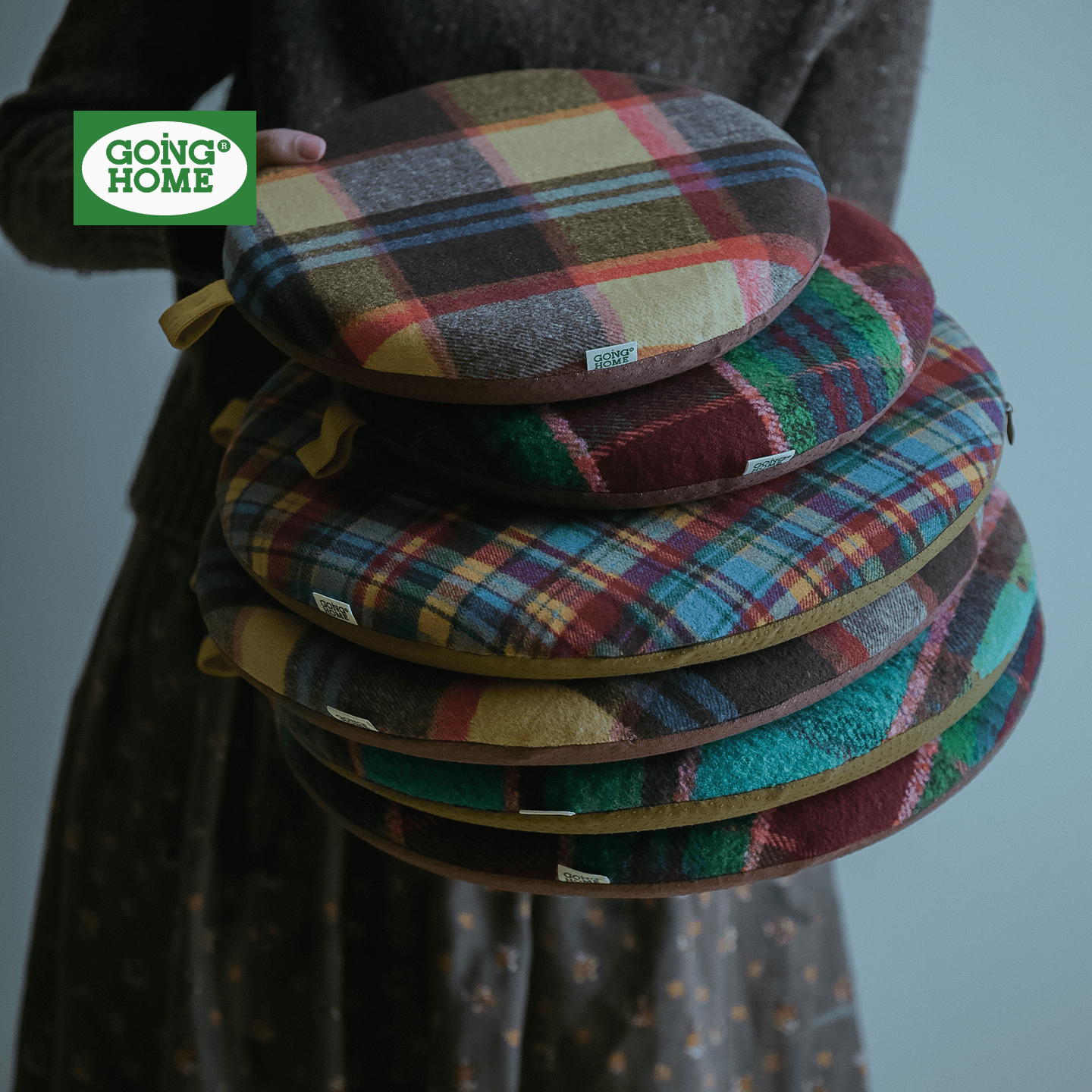 圆形坐垫防滑加厚记忆棉防屁股痛可拆洗日式椅子垫复古格子屁垫