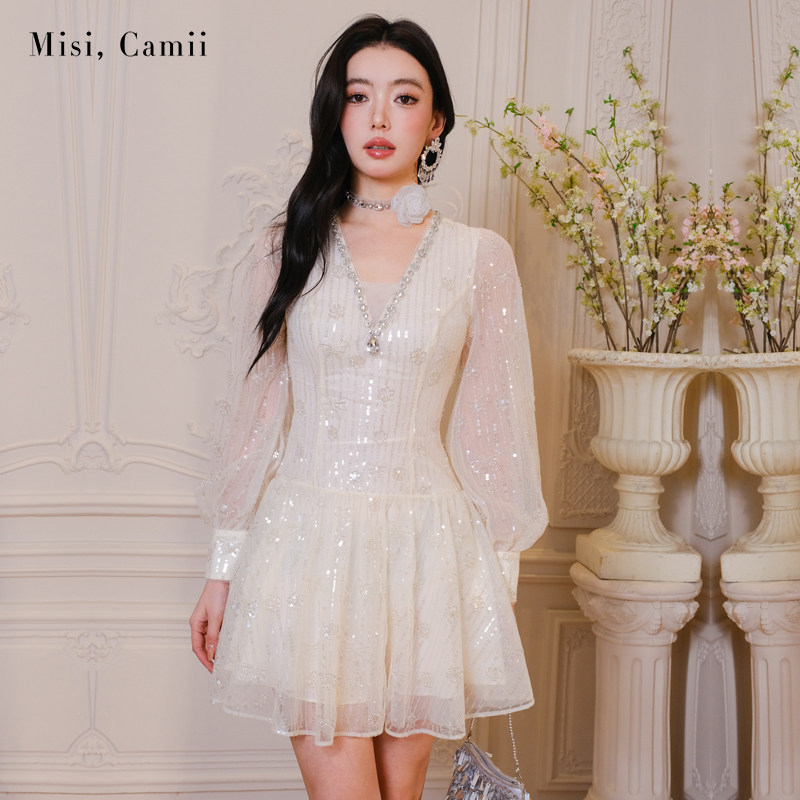 Misi,Camii名媛A字裙珠片V领