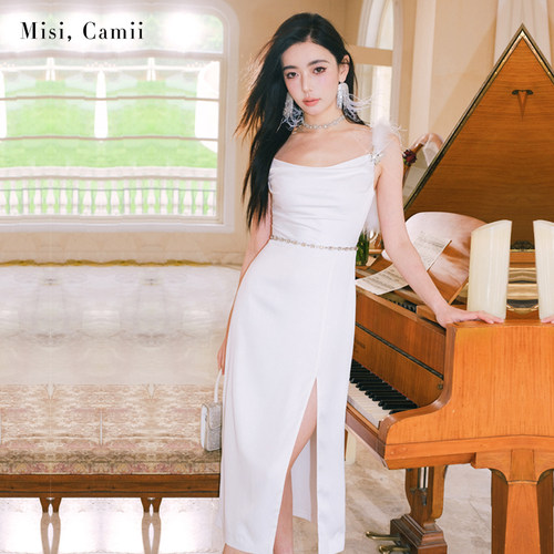Misi,Camii钻饰羽毛肩荡领礼服裙