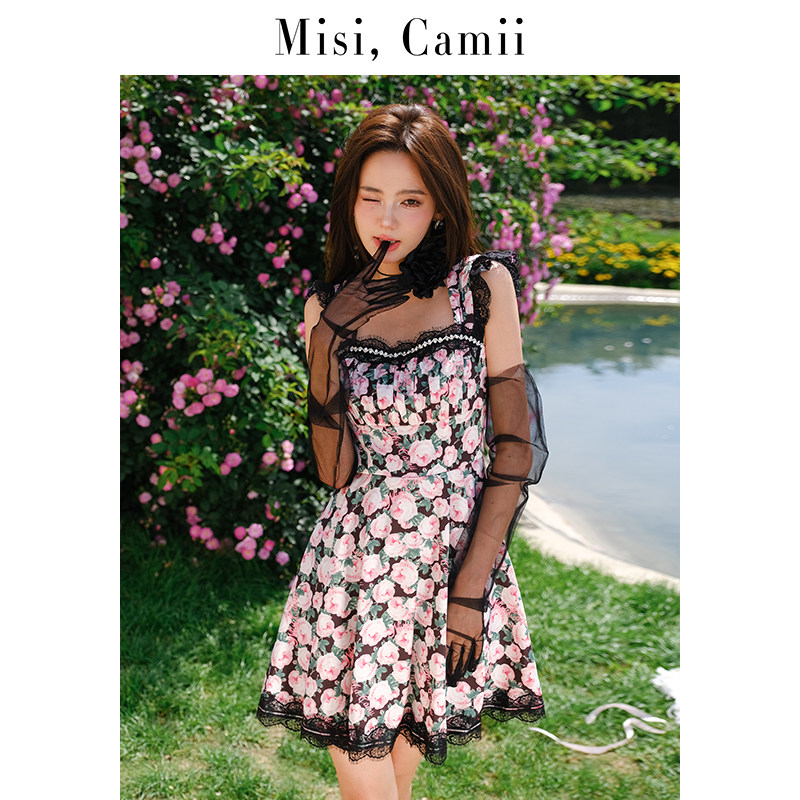 Misi,Camii蕾丝方领A型玫瑰印花