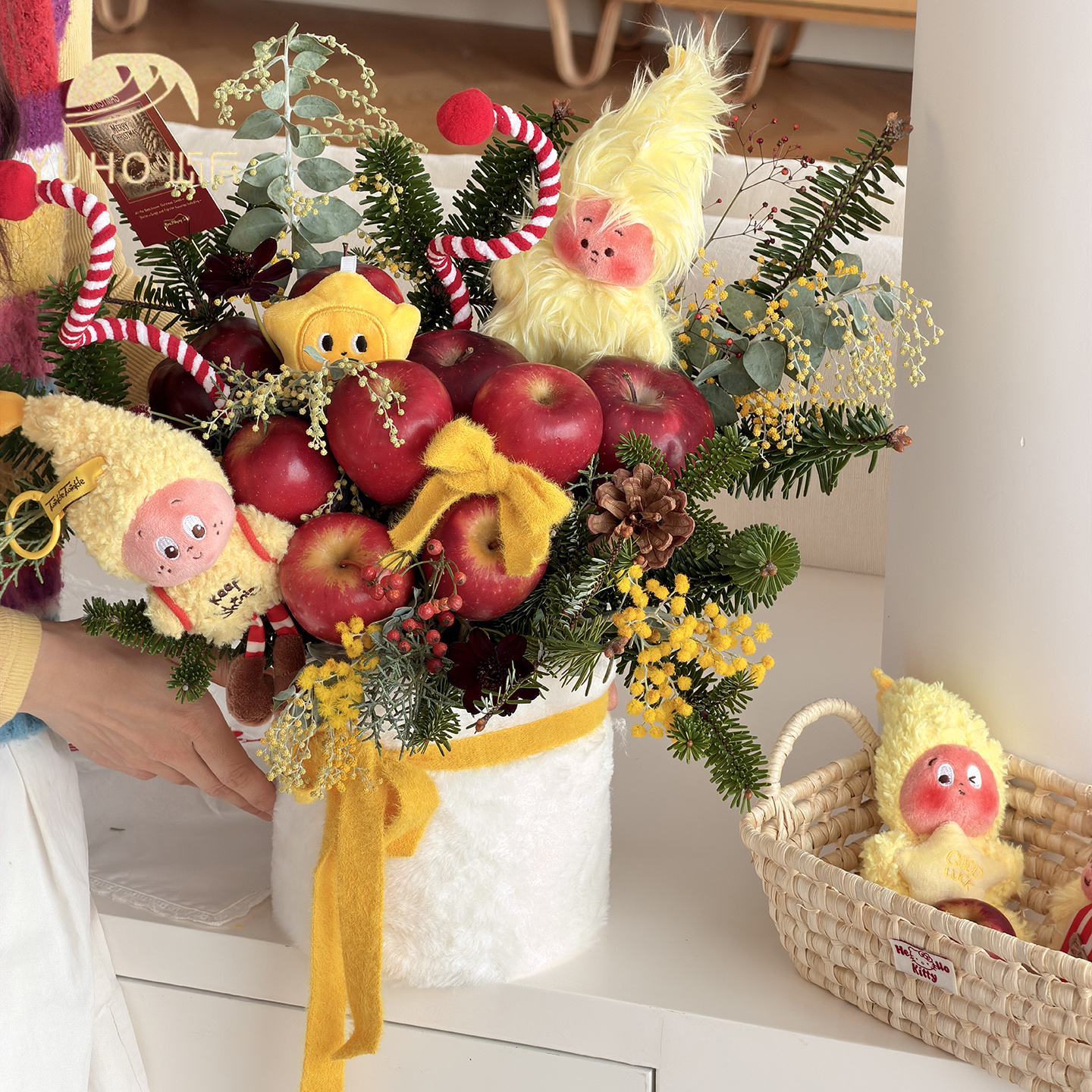 YUHO屿后毛绒抱抱桶圣诞苹果盒