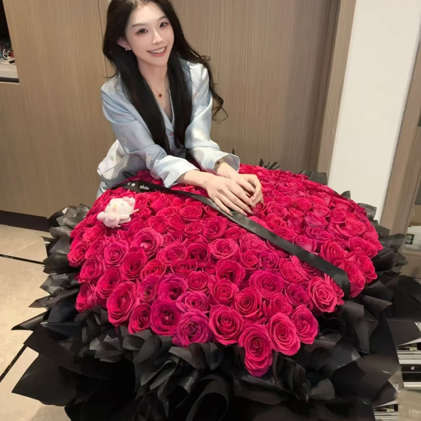 99朵弗洛伊德玫瑰花束鲜花速递同城生日北京上海广州杭州花店配送