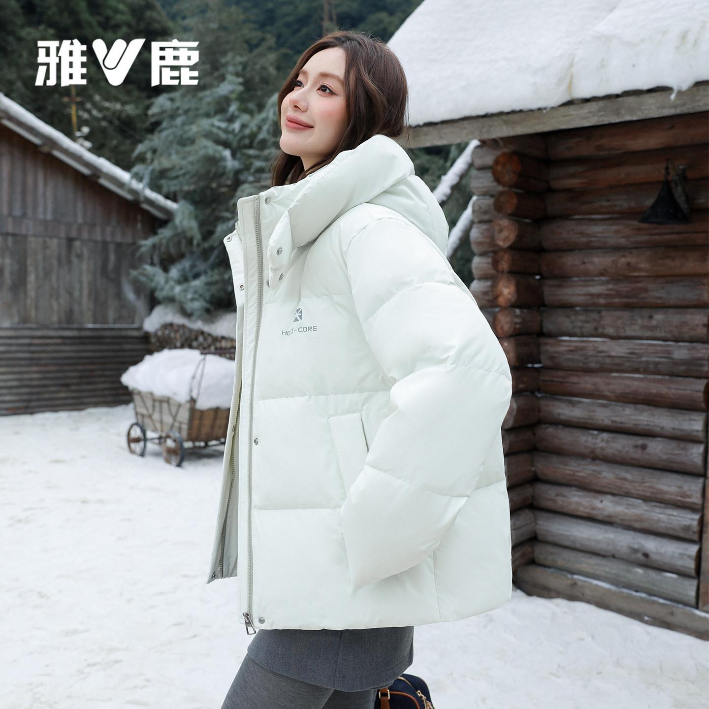 雅鹿短款羽绒服女款2026冬季新款韩系独特漂亮的冬装保暖连帽外套