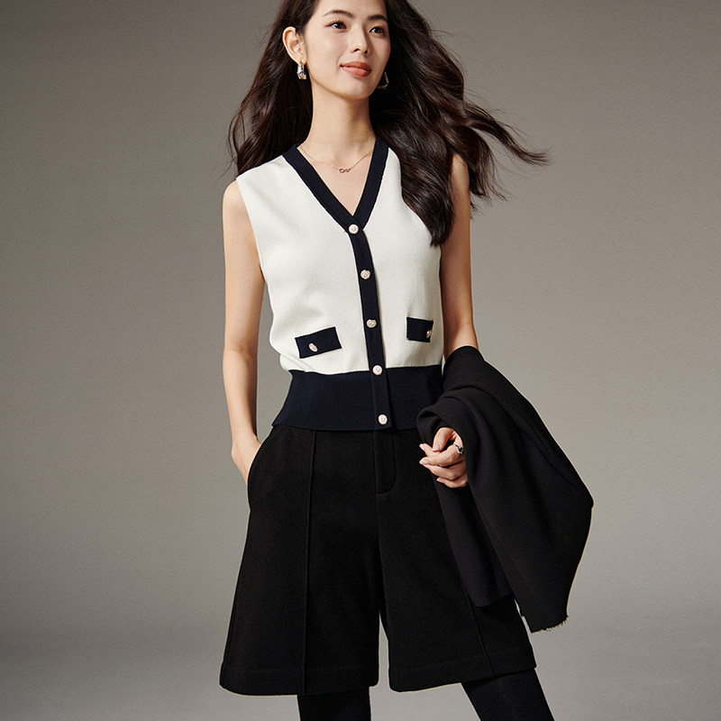 千寻宜2026春季新款时尚撞色V领上衣亲肤舒适单穿内搭无袖针织衫,女装/女士精品,毛针织衫,淘宝优惠券,粉丝福利购,淘宝优惠卷