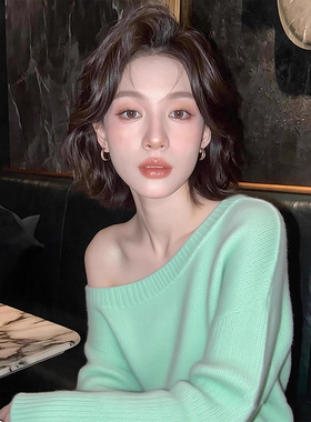 ROUMIKL多巴胺绿色斜肩针织衫长袖女2025年秋季新款高级感露锁骨
