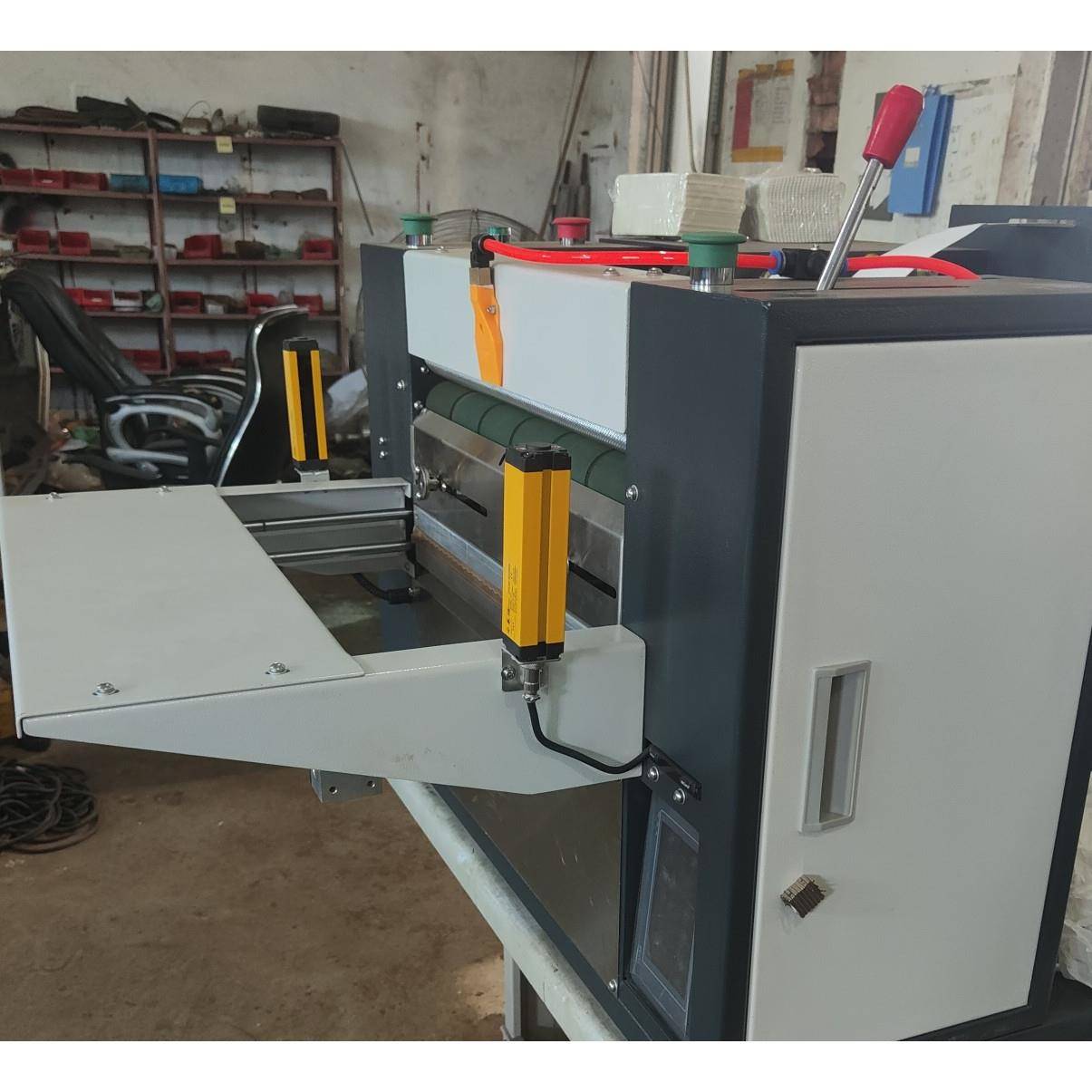 厂家直销电商快递打包机包裹投袋式封口机自动贴快递单设备