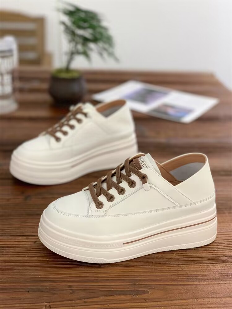 时尚百搭厚底圆头休闲运动鞋