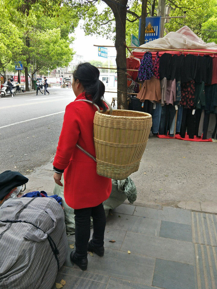 贵州老式背篓图片,贵州农村背篓图片_大山谷图库